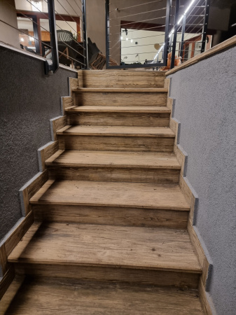 Treppenbelag-Panel für horizontale Verlegung