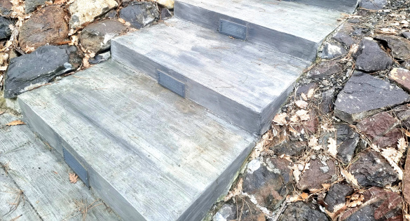 Fahatású beton Tömb lépcső 80x40x15cm,